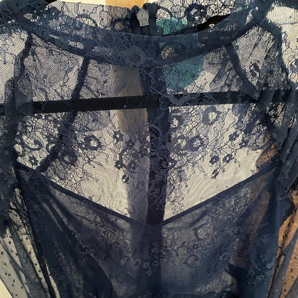 Bardot Lace Top - Size 12 - Picture 3 of 10